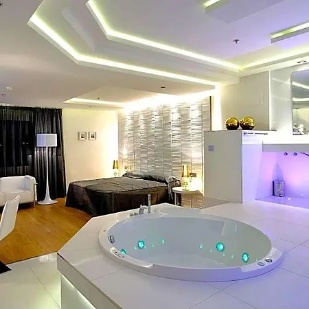 فندق Kadrit 4*
