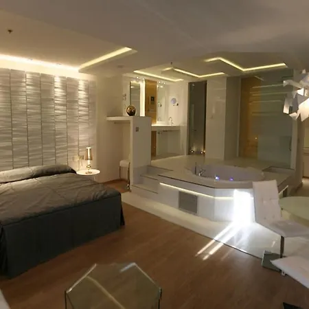 Kadrit Hotel Cadrete